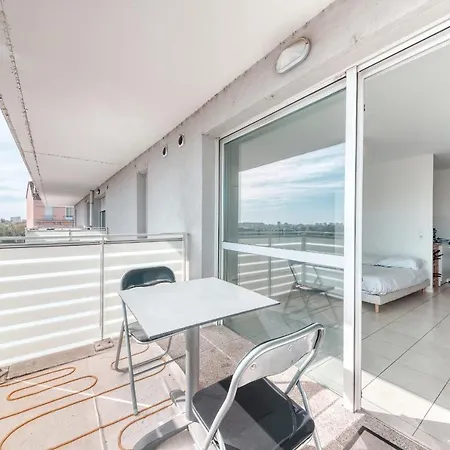 Guestready - Spacious Studio With Balcony In