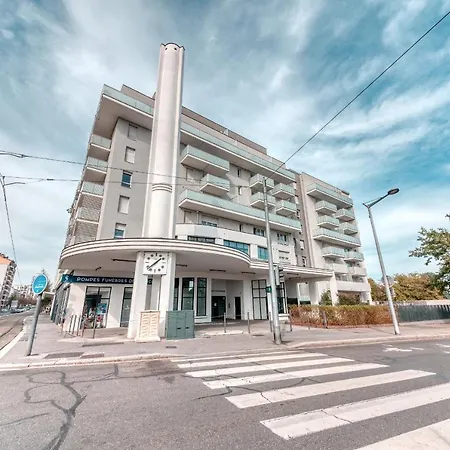 Apartment Guestready - Spacious Studio With Balcony In *